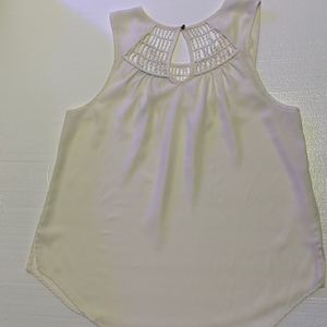 ‼️Maurices Pearl White Elegant Sleeveless Size:M‼️